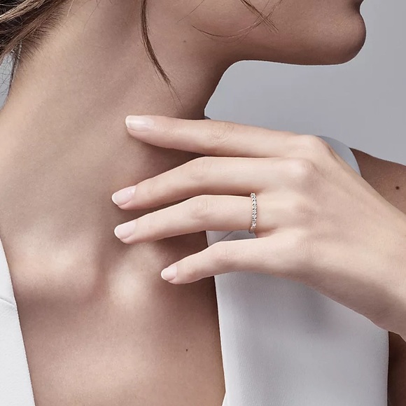 Tiffany Embrace Ring - Picture 4 of 5